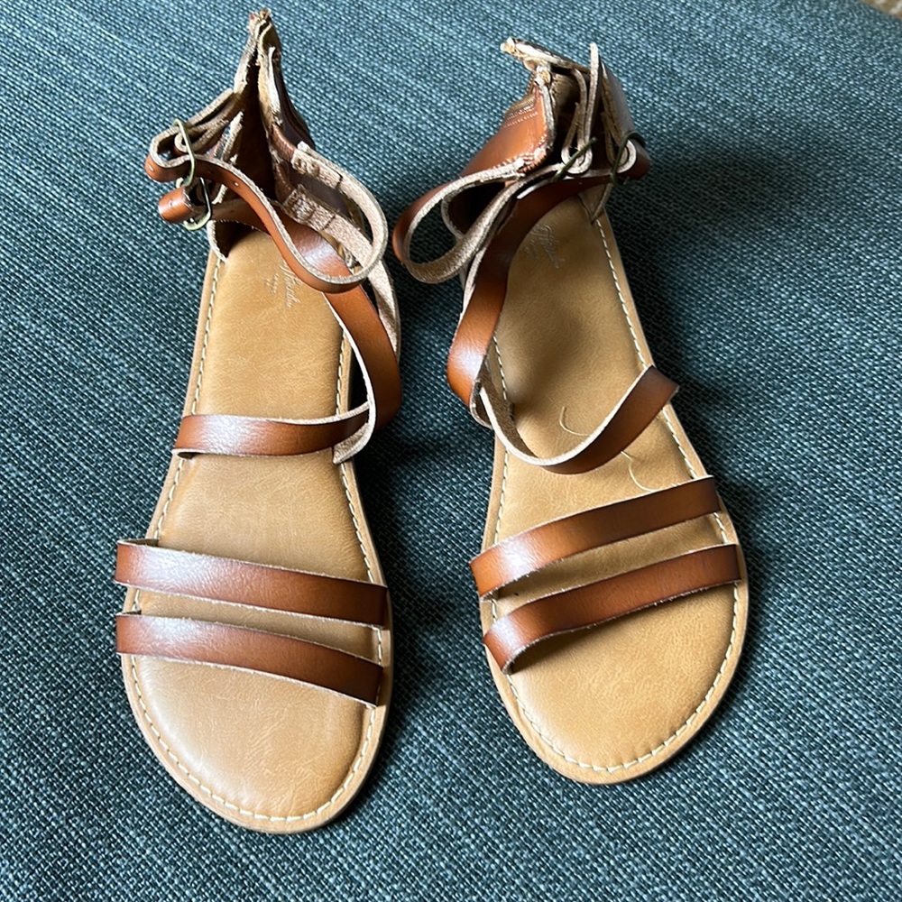 Zip up sandals